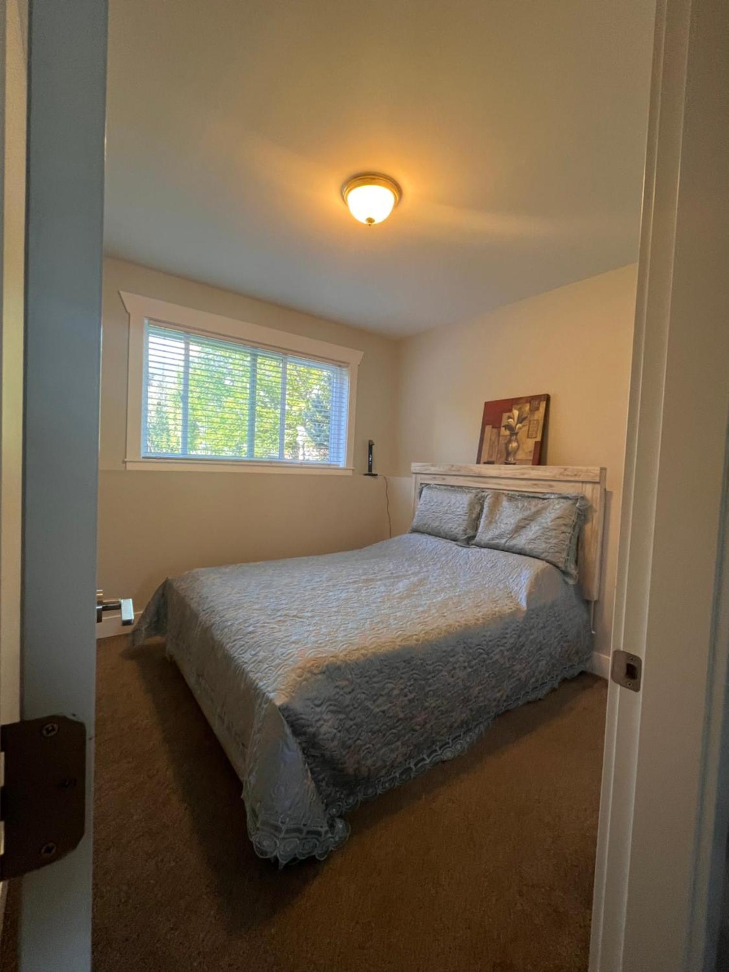 2 Bedroom Suite With Full Kitchen Revelstoke Ngoại thất bức ảnh